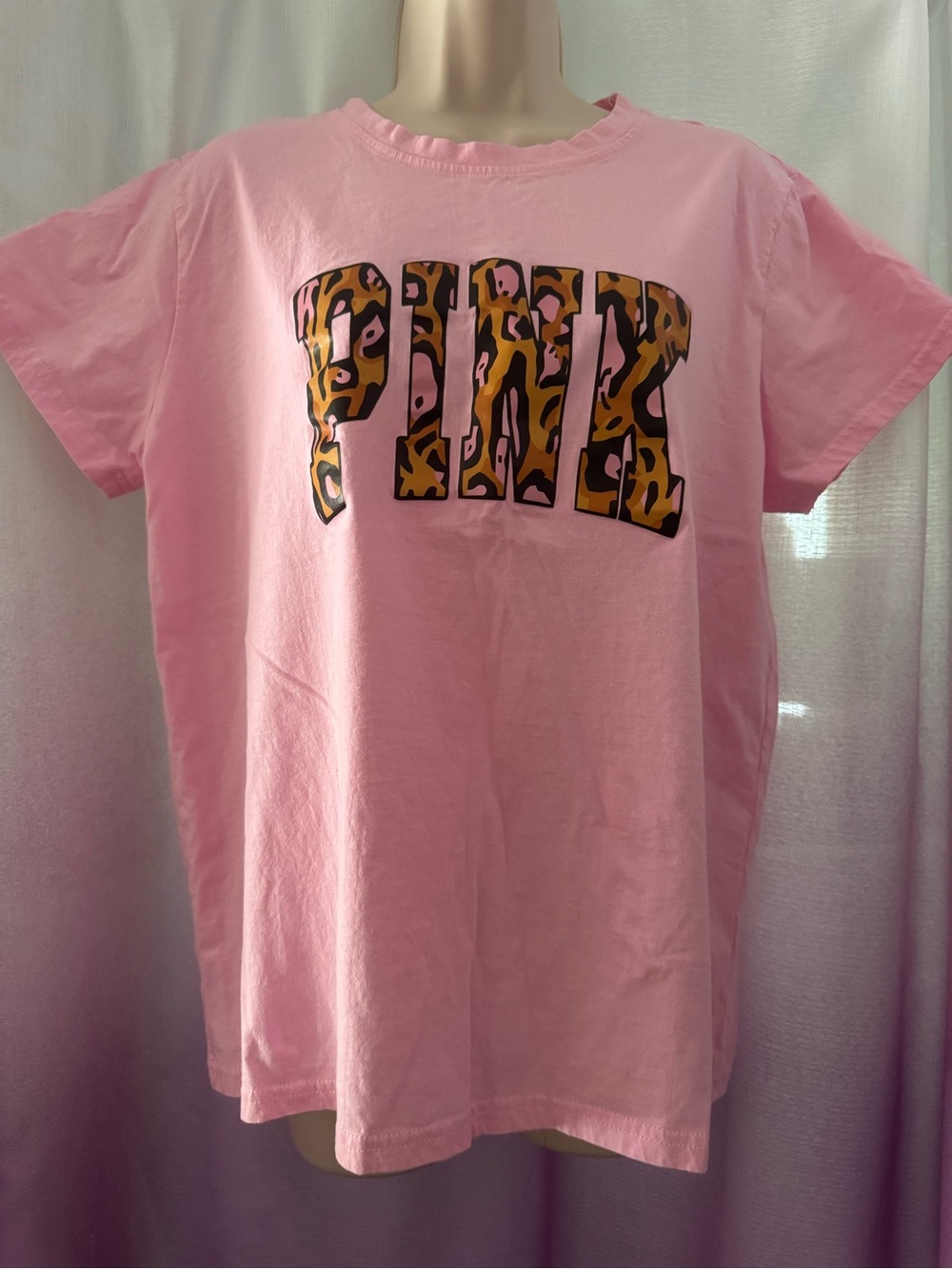 Pink Graphic T-Shirt with Leopard Print Letters